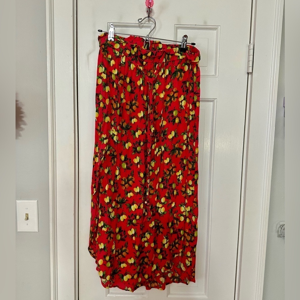 Signature styles midi skirt